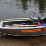 Алюминиевая лодка Wellboat-42 Consol