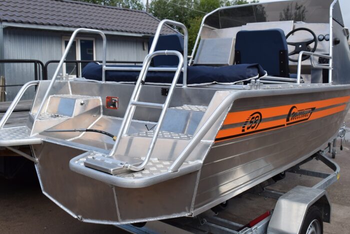 Алюминиевая лодка Wellboat-53 рубка — изображение 5